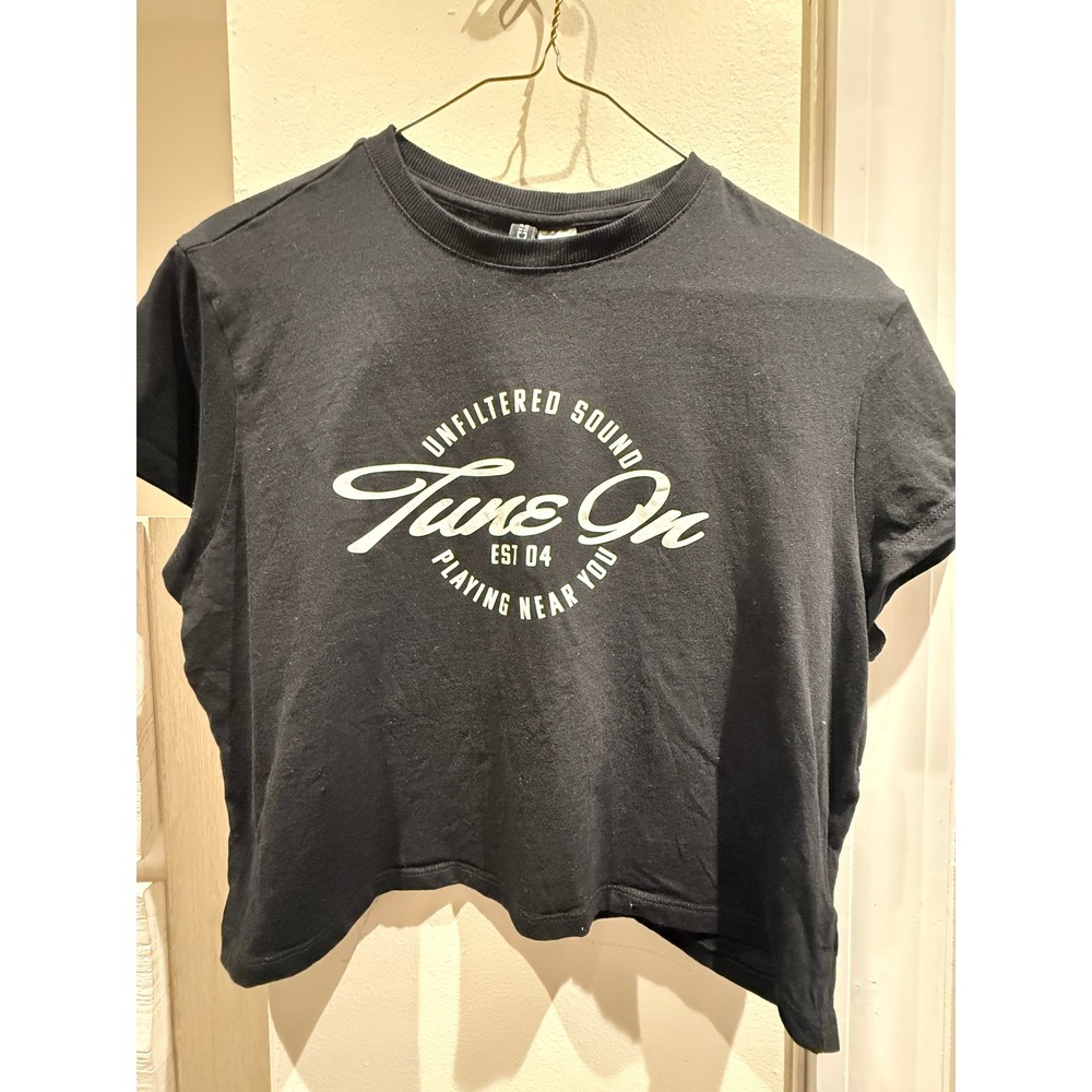 H&M Divided Womens Black Tune On Unfiltered Sound Graphic Cropped T-Shirt Size L
